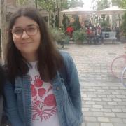 portrait de Lizzie83 Femme de 32 ans